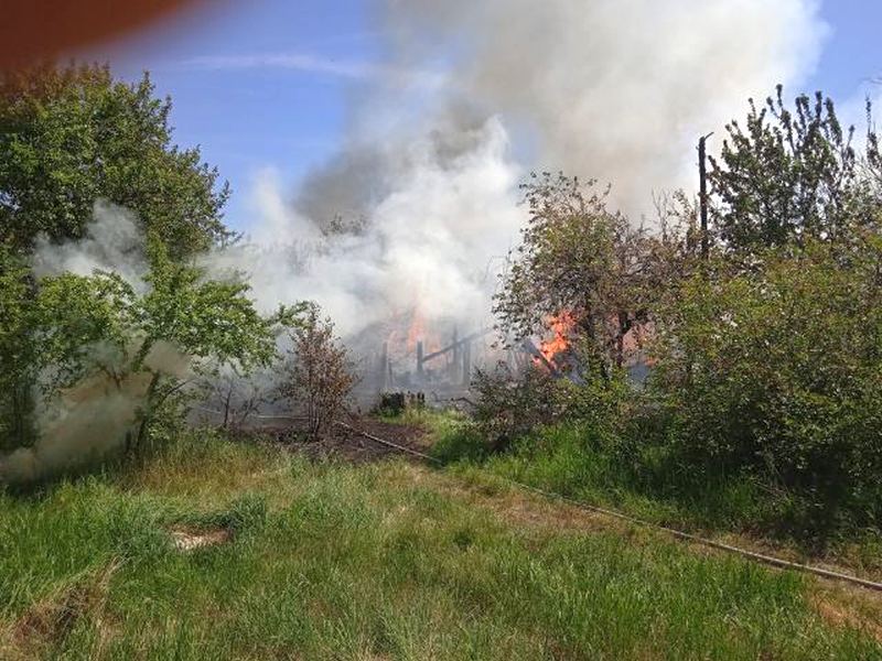 Pożar na terenie ogródków działkowych przy Dworcu Wschodnim.